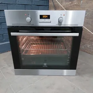 Духова шафа Духовка Electrolux EEB 4231 POX Склад-магазин бу СТОК