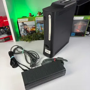 Консоль Microsoft Xbox 360 Jasper Elite Freeboot 120GB Б/У приставка іксбокс 360 джаспер еліт фрібут асортимент хбокс 360