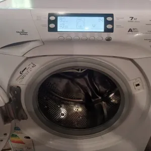 продам стиральную машинку канди на 7 кг
