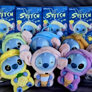 Стіч Stich сюрприз, мʼяка трендова іграшка брелок Стіч, Disney, ОПТ