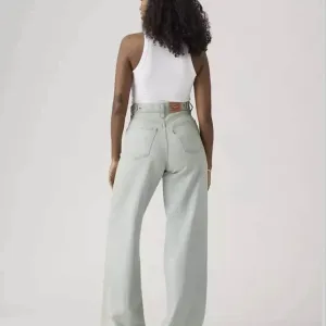 Джинси Levi’s  CINCH BAGGY з регульованим поясом  р 26,27,28/31 нові з Америки