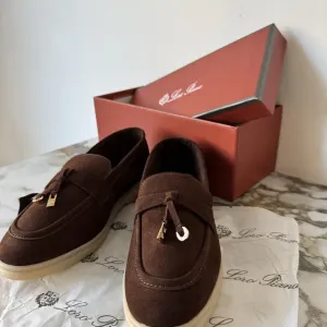 Лофери Loro Piana коричневий в наявності. Натуральний замш! Люкс
