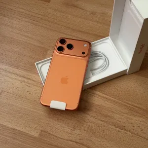 iPhone 17 Pro Max 256 GB Cosmic Orange NEW
