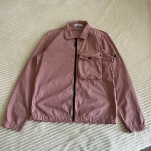 Легка куртка stone island