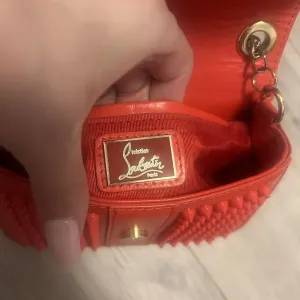 Сумочка Christian Louboutin