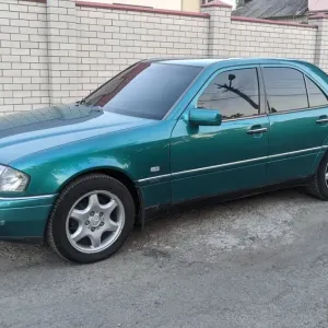 mercedes 202 1997 год 2 л