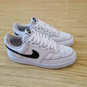 Кросівки жіночі Nike W Court Vision 37.5 розмір (стелька 23.5см) Original