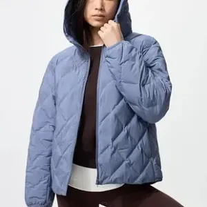 Стьобана куртка, парка UNIQLO  з капюшоном