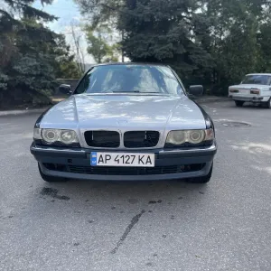 BMW e38 3.5 бензин обмен