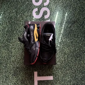 Raf simons replicant adidas раф симонс репликат репликанты репліканти реплікант рафи рафы раф траки баленсиага