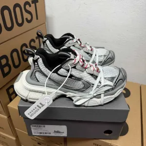 Женские кроссовки Balenciaga 3XL grey silver / Баленсиага 3ХЛ серые 36 37 38 39 40