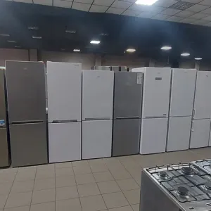Холодильник  з Європи KGN36NL30
