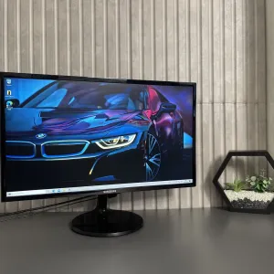 Стильний Монітор Samsung 24F350F HDMI full hd