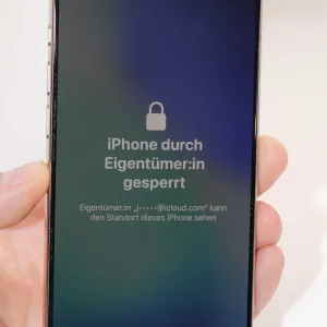 Apple iPhone 16 Pro 256GB Desert Titanium, ідеальний стан,заблокований по Icloud! На запчастини!