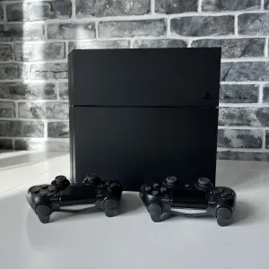 Ps4 500 gb - 17 игр, 2 джойстика - пс4