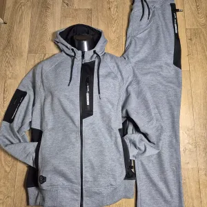 Мужские спортивные костюмы. M- 2XL. 2 нитки. Польша.