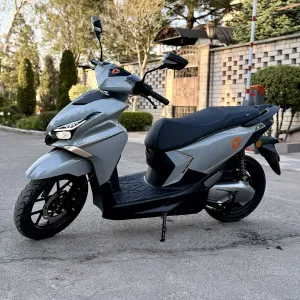 Електроскутер YADEA Velax, 2000 Ват, гарантія