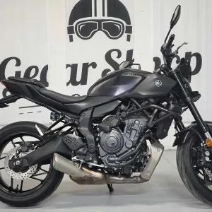 Продаємо офіційний мотоцикл Yamaha МТ-07 Y-AMT (роботизована КПП), 2025 року випуску.