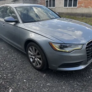 Audi a6 2013 рік 2.0 tfsi , 200 миль пробіг. Хороший стан