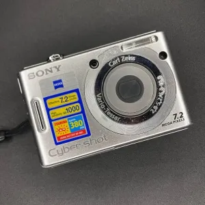 Цифрова камера Sony CyberShot DSC-W35