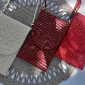 На вечірку і подорож сумочка-чохол для телефону та дрібниць через плече з паєтками зі з'ємним ремінцем 110-120 см, різні кольори Ручна робота Handmade