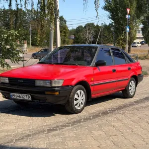 Продам TOYOTA Corolla 1989р 1.3газ-бенз