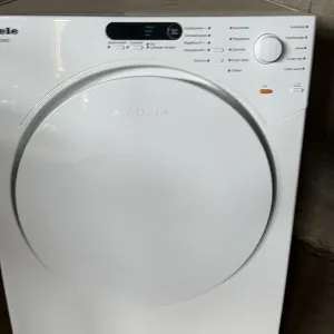 Сушильна машина Miele з підключенням до Каналізації