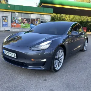 В ідеальному  стані  не бита , не фарбована Tesla/Model 3 Long Range Dual Motor 75кв 4х4