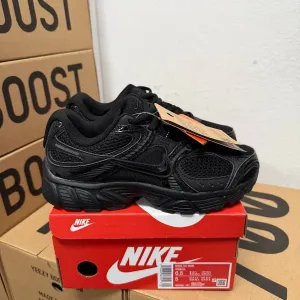 Кроссовки Nike V5 RNR black/Найк вомеро 5 черные 38 39 40 41 42 43