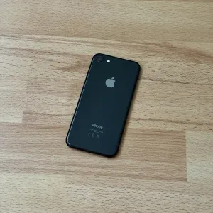 iPhone 8 64 GB Space Gray