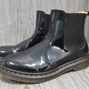 40 Dr.Martens оригінальні жіночі шкіряні ботинки