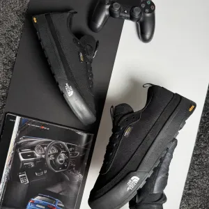 Чоловічі кроссівки The North Face Clyffe Trainers Dark Grey Black [41-45]