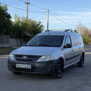 LADA Largus • 2013 рік • 1.6 ГАЗ/БЕНЗИН