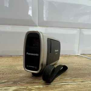 Продам цифровую відеокамеру Panasonic SDR-SW20 в гарному стані