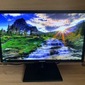 Монітор 24" Samsung S24E650PL, IPS, Full HD, 60HZ, динаміки