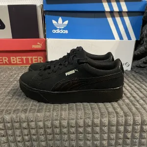Оригінальні кросівки PUMA SUEDE S Vikky Platform 37(23см) оригінал