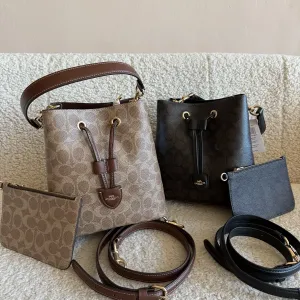 Сумка Coach Rowan Bucket Bag In Signature Canvas бежева
