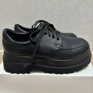 Жіночі шкіряні туфлі, черевики на платформі від бренду GEM Shoes