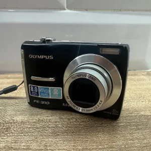 Продам цифровий фотоаппарат OLYMPUS FE-310 в дуже гарному стані