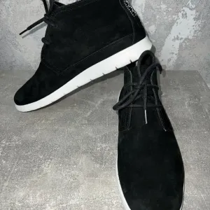 Кеди шкіряні UGG  100% оригінал