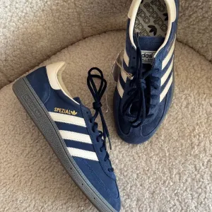 Кросівки кеди Adidas Spezial 40,5р