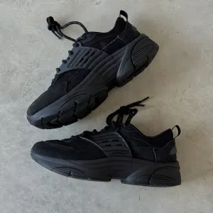 Оригинал Nike Air Jordan Trunner O/S Black (IB3722 003) черние джордан