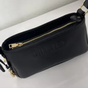 Продам сумочку LiuJo
