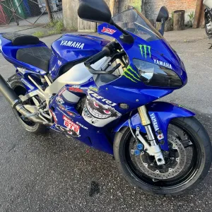 Продам мотоцикл YAMAHA R1