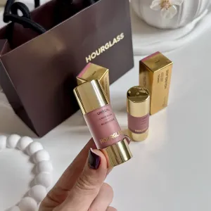 Рум'яна Hourglass Unreal Liquid Blush