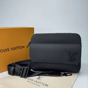 Сумка шкіряна чоловіча через плече / Мужская сумка Louis Vuitton
