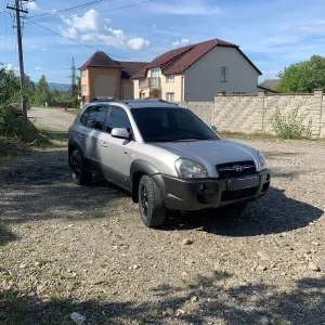 Нерозмитнений Hyundai Tucson 2.0 4×4