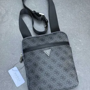 Мужская сумка Guess