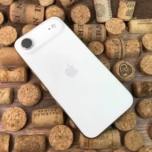 Apple iPhone Air 256Gb. Cloud White. Стан - ідеальний! батарея 94%