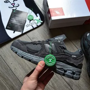 Женские кроссовки New Balance 2002R Protection Pack 'Phantom' 36-40